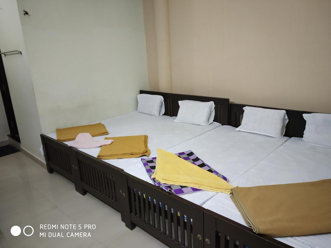 Hotel Woodlands Chottanikara Exterior foto